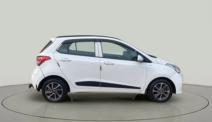 2018 Hyundai Grand i10 SPORTZ AT 1.2 KAPPA VTVT, Petrol, Automatic, 15,481 km, Right Side View
