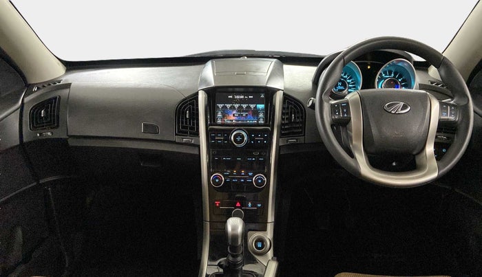 2019 Mahindra XUV500 W7, Diesel, Manual, 43,994 km, Dashboard