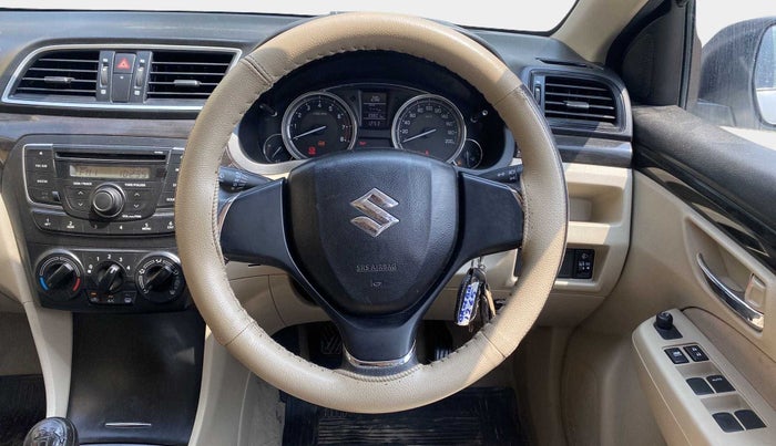 2016 Maruti Ciaz VXI, Petrol, Manual, 39,784 km, Steering Wheel Close Up