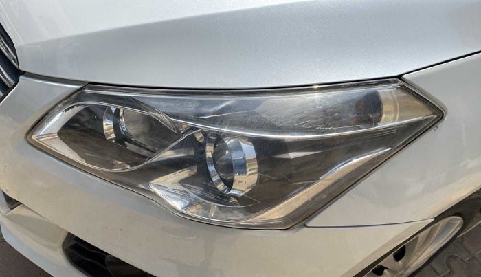 2016 Maruti Ciaz VXI, Petrol, Manual, 39,784 km, Left headlight - Minor scratches