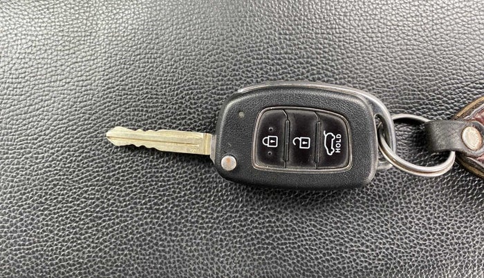 2019 Hyundai VENUE SX 1.0 TURBO, Petrol, Manual, 29,243 km, Key Close Up