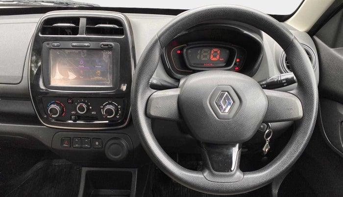 2017 Renault Kwid RXT 1.0, Petrol, Manual, 30,803 km, Steering Wheel Close Up