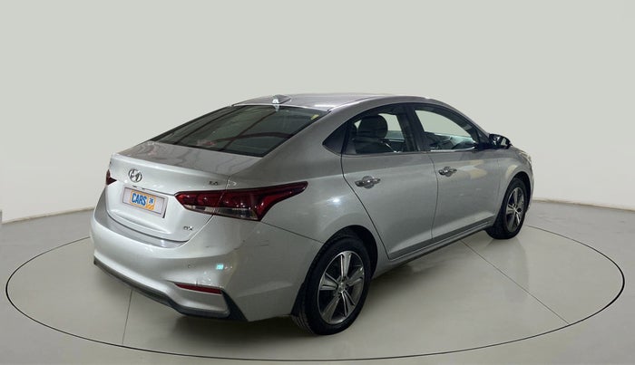 2017 Hyundai Verna 1.6 VTVT SX (O) AT, Petrol, Automatic, 43,605 km, Right Back Diagonal