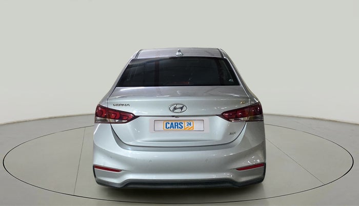 2017 Hyundai Verna 1.6 VTVT SX (O) AT, Petrol, Automatic, 43,605 km, Back/Rear