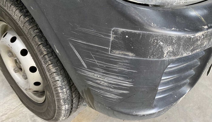 2011 Maruti Alto LXI, CNG, Manual, 82,340 km, Front bumper - Minor scratches