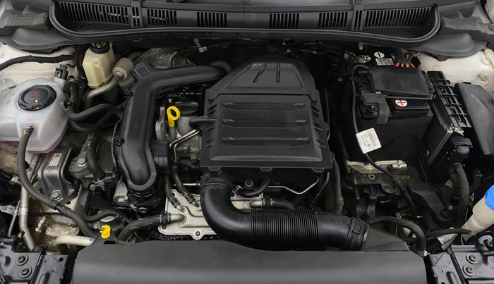 2022 Volkswagen VIRTUS HIGHLINE TSI 1.0 MT, Petrol, Manual, 22,699 km, Open Bonet