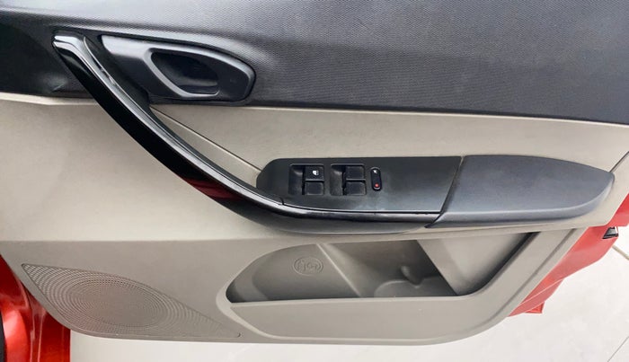 2018 Tata Tiago XM PETROL, Petrol, Manual, 69,792 km, Driver Side Door Panels Control