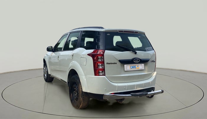 2017 Mahindra XUV500 W6, Diesel, Manual, 88,697 km, Left Back Diagonal