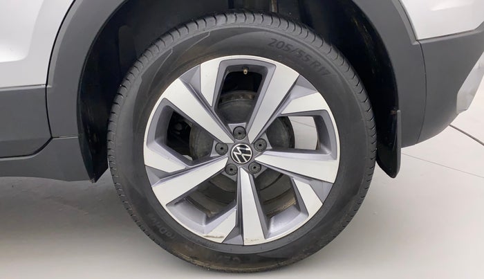 2022 Volkswagen TAIGUN TOPLINE 1.0 TSI MT, Petrol, Manual, 16,290 km, Left Rear Wheel
