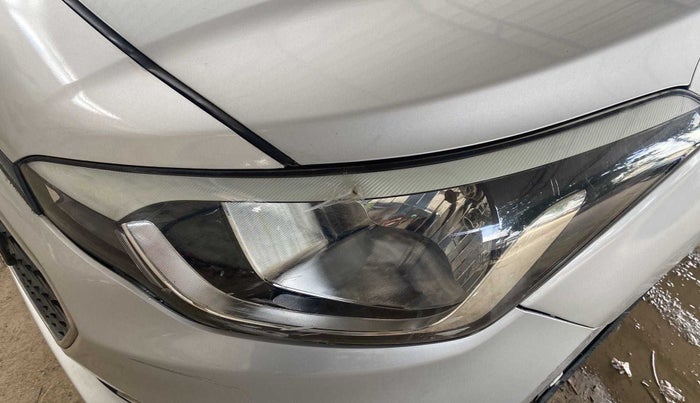 2015 Hyundai Elite i20 ASTA 1.2, Petrol, Manual, 29,174 km, Left headlight - < 2 inches,no. = 2