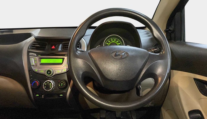 2012 Hyundai Eon MAGNA +, Petrol, Manual, 48,893 km, Steering Wheel Close Up