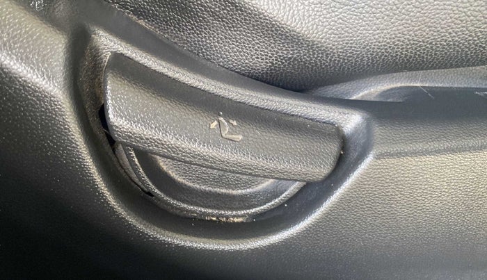 2015 Hyundai Xcent S 1.2, Petrol, Manual, 48,060 km, Driver Side Adjustment Panel