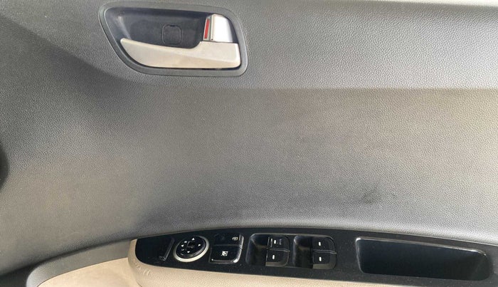 2015 Hyundai Xcent S 1.2, Petrol, Manual, 48,060 km, Driver Side Door Panels Control