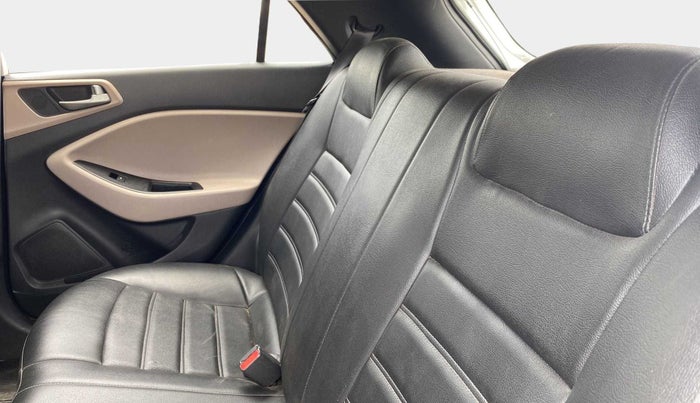 2018 Hyundai Elite i20 ASTA 1.2, Petrol, Manual, 16,025 km, Right Side Rear Door Cabin