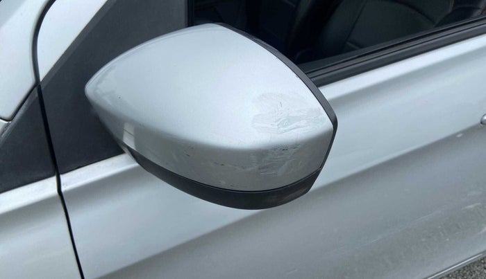 2016 Tata Tiago XT PETROL, Petrol, Manual, 60,104 km, Left rear-view mirror - Minor scratches
