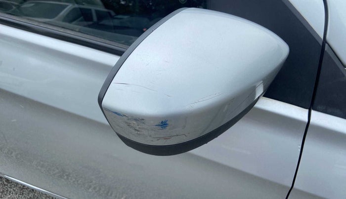 2016 Tata Tiago XT PETROL, Petrol, Manual, 60,104 km, Right rear-view mirror - Minor scratches