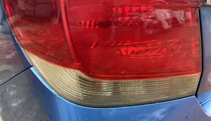 2015 Honda Amaze 1.2L I-VTEC S, CNG, Manual, 45,730 km, Left tail light - Faded