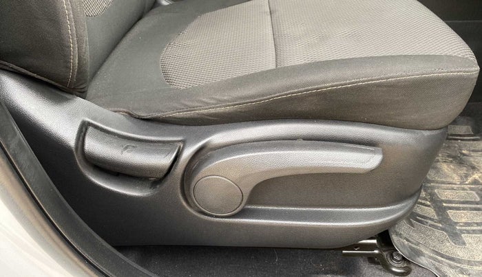 2015 Hyundai Creta S 1.6 PETROL, Petrol, Manual, 23,664 km, Driver Side Adjustment Panel