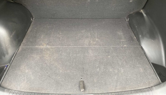 2015 Hyundai Creta S 1.6 PETROL, Petrol, Manual, 23,664 km, Boot Inside