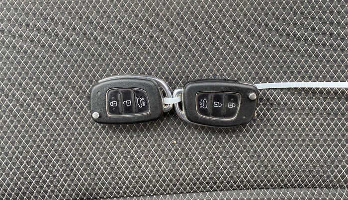 2015 Hyundai Creta S 1.6 PETROL, Petrol, Manual, 23,664 km, Key Close Up