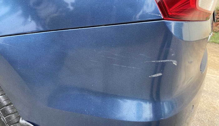 2017 Volkswagen Ameo HIGHLINE1.2L PLUS 16 ALLOY, Petrol, Manual, 57,671 km, Rear bumper - Minor scratches