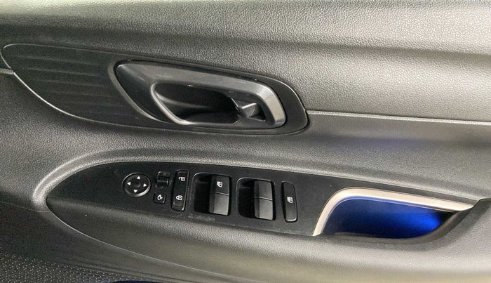 2021 Hyundai NEW I20 ASTA (O) 1.2 MT, Petrol, Manual, 5,732 km, Driver Side Door Panels Control