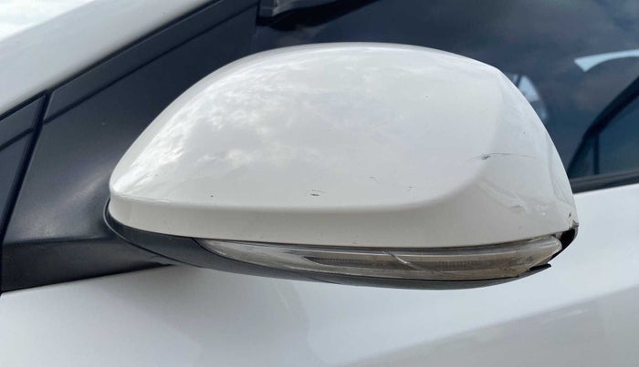 2016 Hyundai Xcent S 1.2, Petrol, Manual, 56,775 km, Left rear-view mirror - Indicator light has minor damage