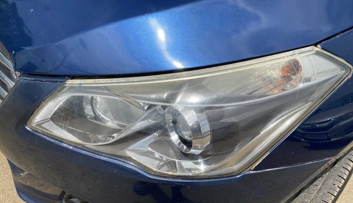 2018 Maruti Ciaz ZETA 1.4  MT PETROL, Petrol, Manual, 98,371 km, Left headlight - Minor scratches