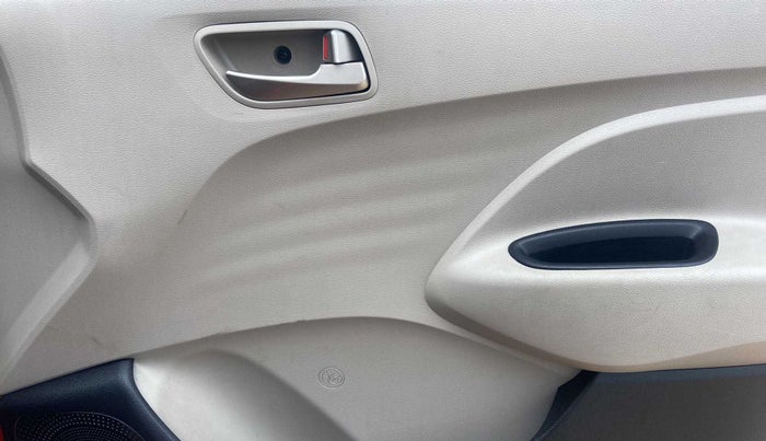 2019 Hyundai NEW SANTRO SPORTZ AMT, Petrol, Automatic, 11,551 km, Driver Side Door Panels Control