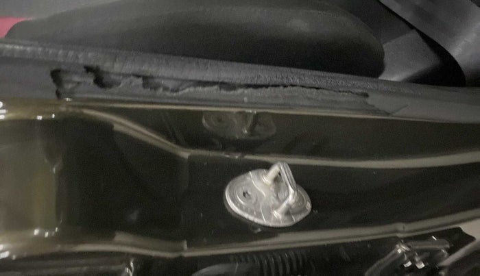 2018 Renault Kwid RXT 0.8, Petrol, Manual, 39,231 km, Driver-side door - Beading has minor damage