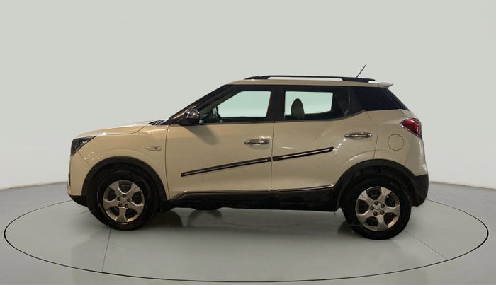 2020 Mahindra XUV 3OO W6 1.2 PETROL, Petrol, Manual, 28,841 km, Left Side