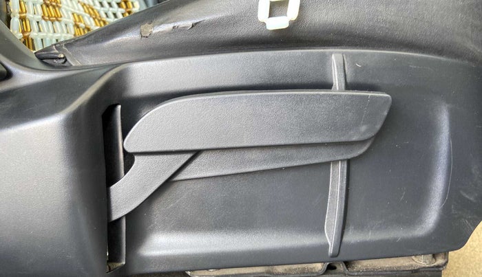 2019 Tata Harrier XM 2.0L KRYOTEC, Diesel, Manual, 63,430 km, Driver Side Adjustment Panel