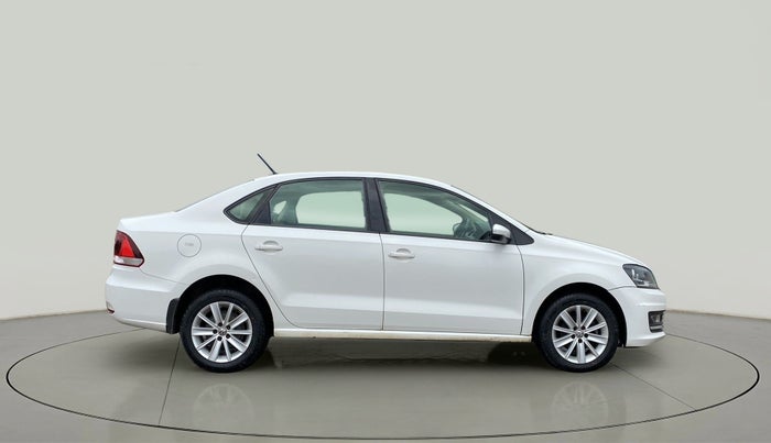 2016 Volkswagen Vento HIGHLINE PLUS 1.5 AT 16 ALLOY, Diesel, Automatic, 57,000 km, Right Side View