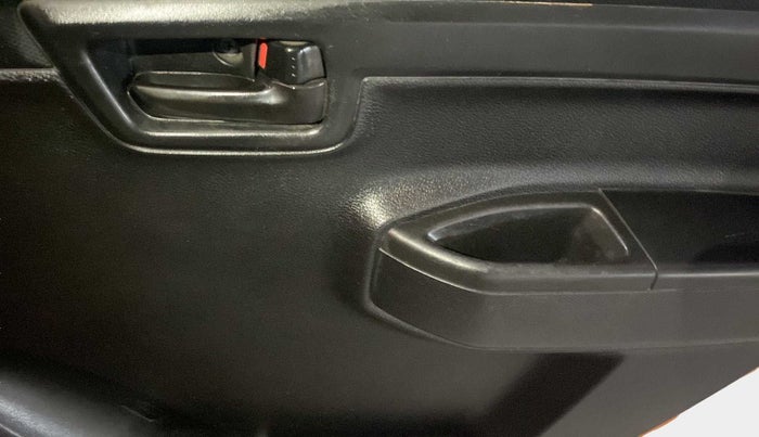 2019 Maruti S PRESSO VXI+, Petrol, Manual, 1,05,114 km, Driver Side Door Panels Control