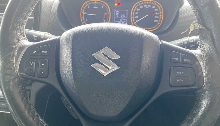 2016 Maruti Vitara Brezza ZDI PLUS, Diesel, Manual, 73,566 km, Steering wheel - Sound system control not functional