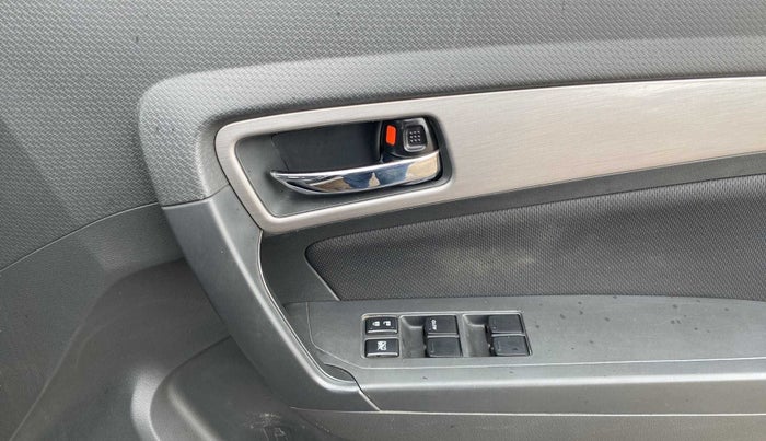 2016 Maruti Vitara Brezza ZDI PLUS, Diesel, Manual, 73,566 km, Driver Side Door Panels Control