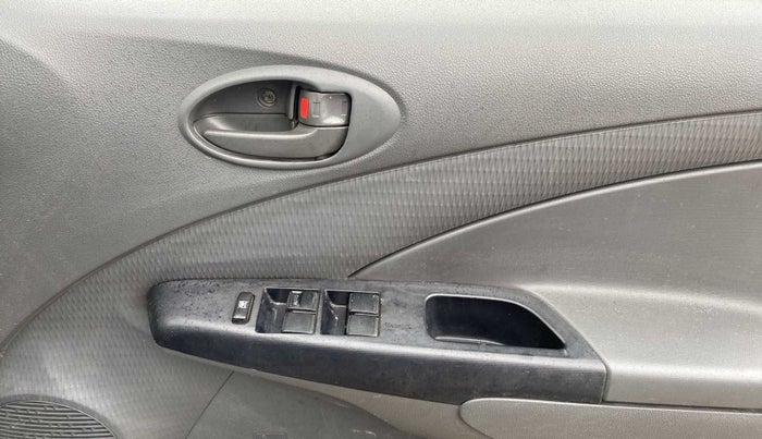 2013 Toyota Etios G, Petrol, Manual, 63,497 km, Driver Side Door Panels Control
