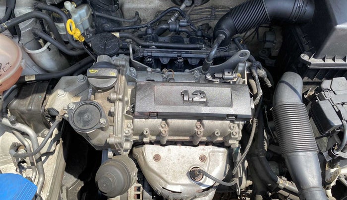 2017 Volkswagen Ameo HIGHLINE1.2L PLUS 16 ALLOY, Petrol, Manual, 65,814 km, Open Bonet