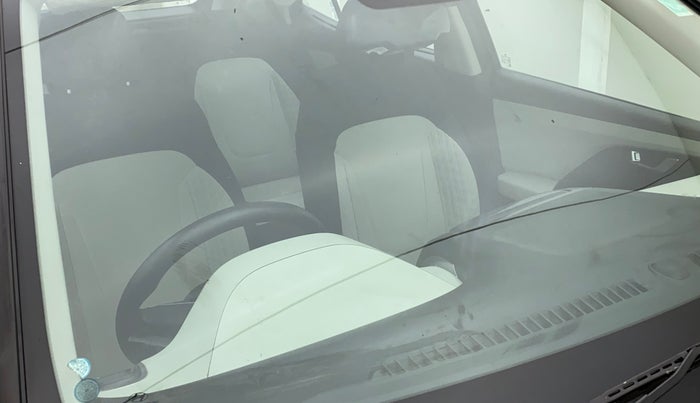 2021 Hyundai Creta SX 1.5 DIESEL, Diesel, Manual, 25,879 km, Front windshield - Minor spot on windshield