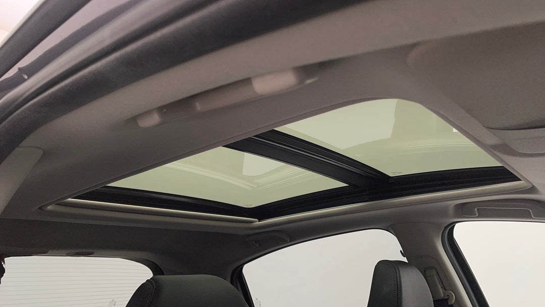 Interior Sunroof/Moonroof