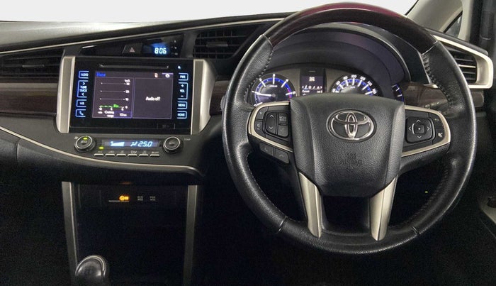 2018 Toyota Innova Crysta 2.4 VX 7 STR, Diesel, Manual, 64,856 km, Steering Wheel Close Up