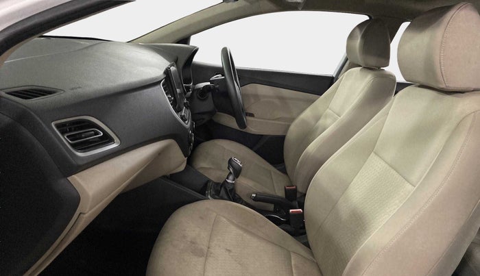 2020 Hyundai Verna SX 1.5 VTVT, Petrol, Manual, 47,841 km, Right Side Front Door Cabin