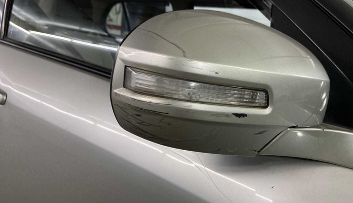2016 Maruti Swift Dzire VDI ABS, Diesel, Manual, 66,181 km, Right rear-view mirror - Indicator light has minor damage