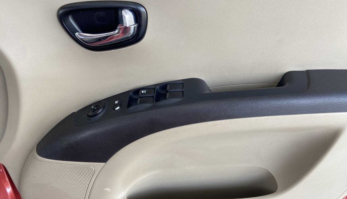 2010 Hyundai i10 MAGNA 1.2, Petrol, Manual, 62,952 km, Driver Side Door Panels Control