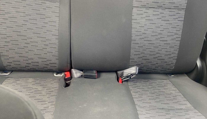 2017 Maruti IGNIS DELTA 1.2 AMT, Petrol, Automatic, 46,507 km, Second-row left seat - Cover slightly stained
