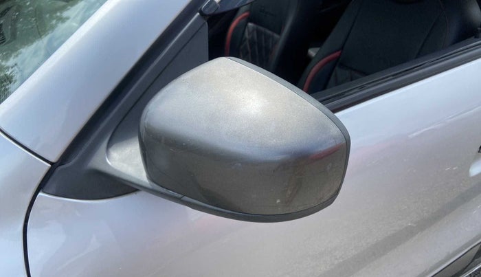 2016 Renault Kwid RXT 1.0 (O), Petrol, Manual, 57,164 km, Left rear-view mirror - Minor scratches