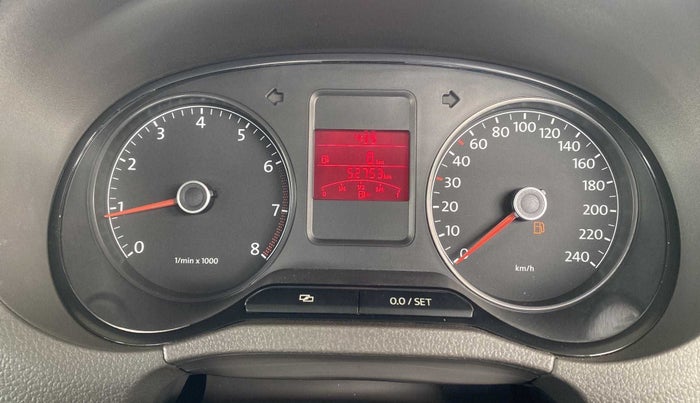 2013 Volkswagen Vento HIGHLINE 1.6 MPI, Petrol, Manual, 52,734 km, Odometer Image