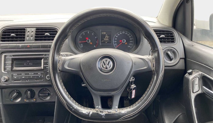 2015 Volkswagen Polo COMFORTLINE 1.2L, Petrol, Manual, 1,00,071 km, Steering Wheel Close Up