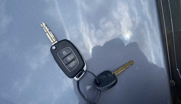 2016 Hyundai Elite i20 SPORTZ 1.2, Petrol, Manual, 79,614 km, Key Close Up
