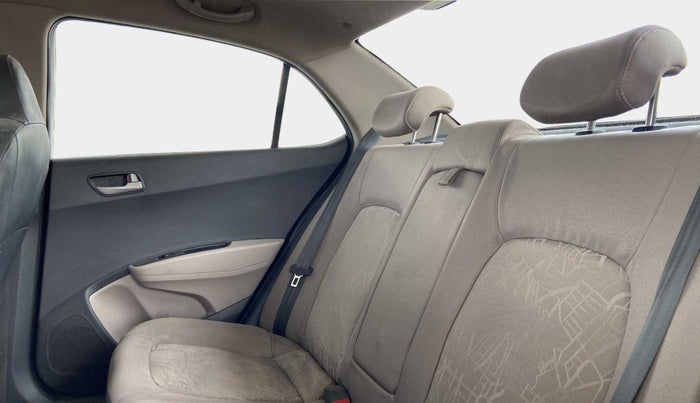 2014 Hyundai Xcent S 1.2, Petrol, Manual, 73,916 km, Right Side Rear Door Cabin